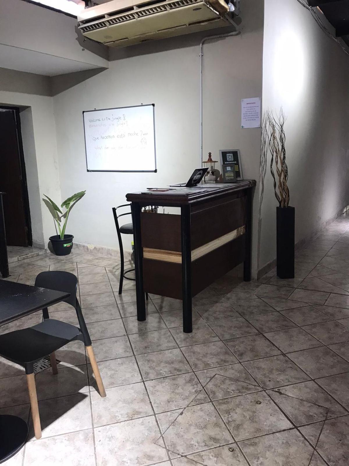 Urban Jungle Hostel ซันมิเกลเดตูกูมาน ภายนอก รูปภาพ